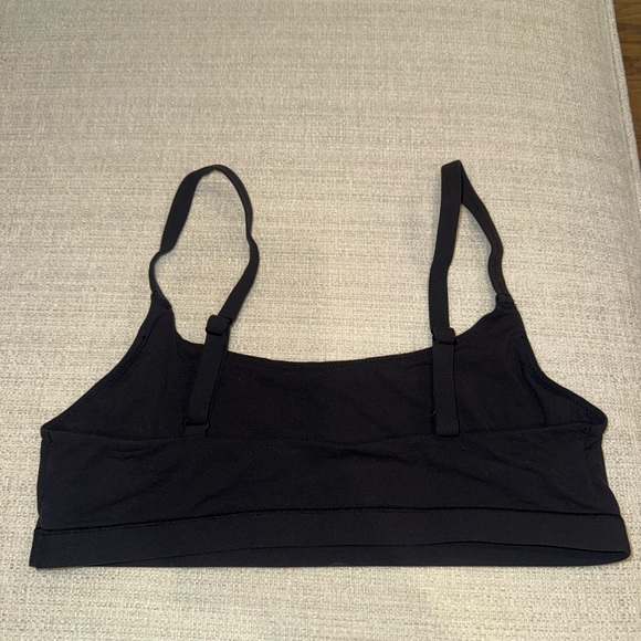 SKIMS Fits Everybody Scoop Bralette - Picture 2 of 3